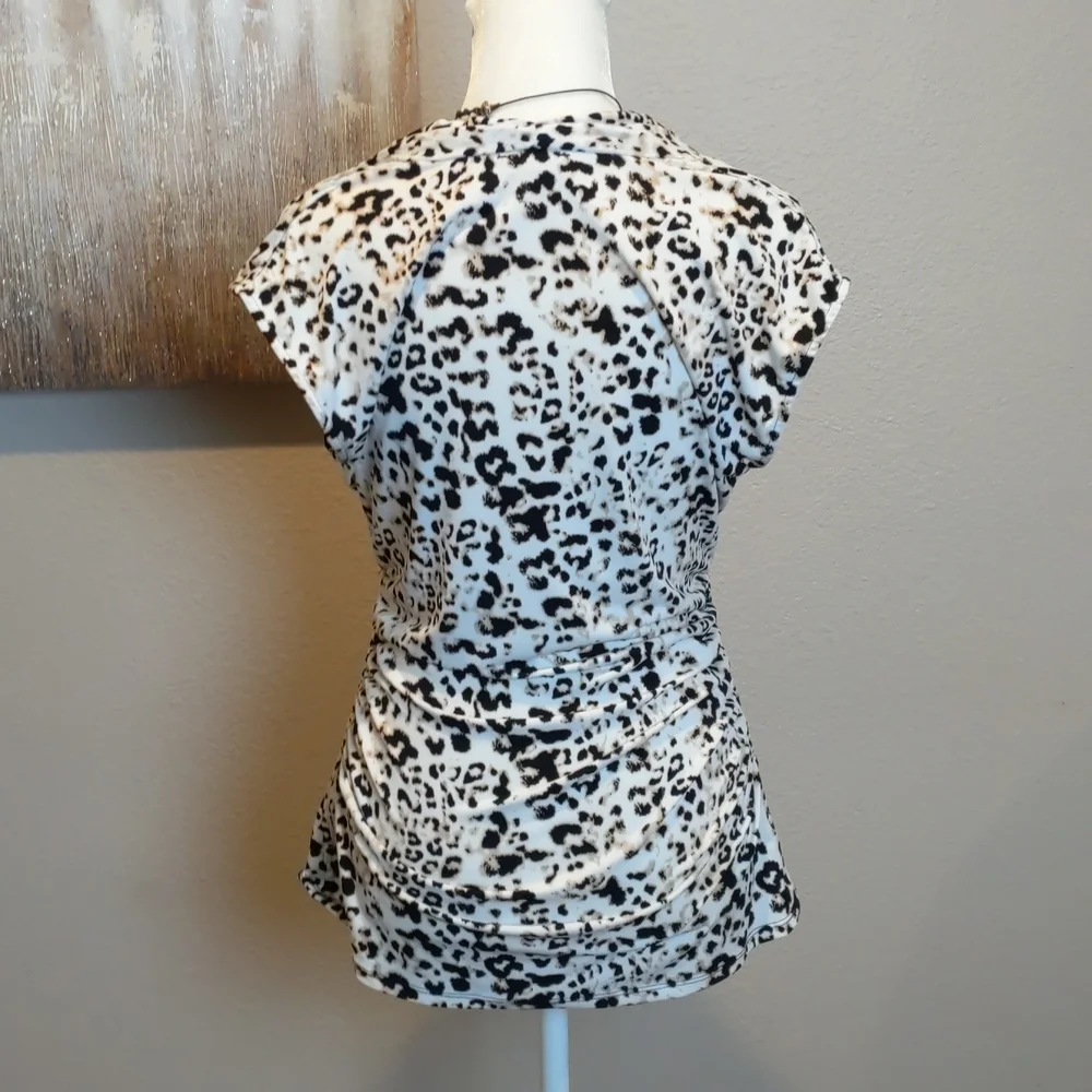 Vince Camuto cap sleeve top